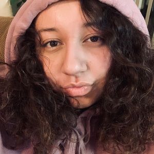 Meet your Posher, Cerina